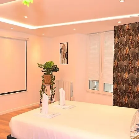 Sauna 10mn Aeroport Roissy Cdg * Villeneuve-sous-Dammartin