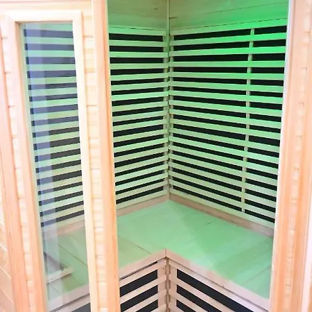 Sauna 10mn Aeroport Roissy Cdg Villeneuve-sous-Dammartin
